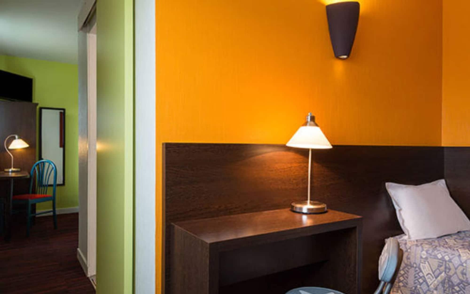 The Originals City, Hotel Helios, Roanne Nord Mably Eksteriør billede