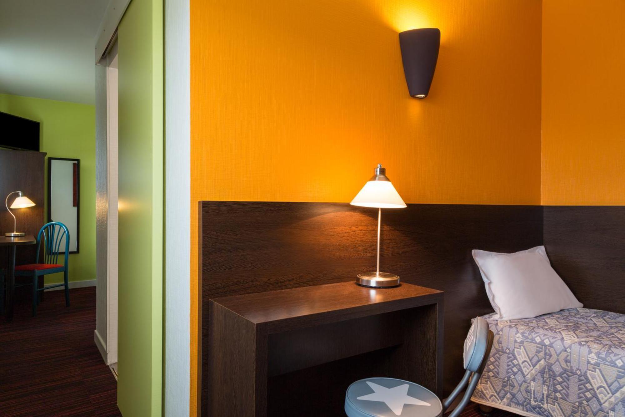 The Originals City, Hotel Helios, Roanne Nord Mably Eksteriør billede
