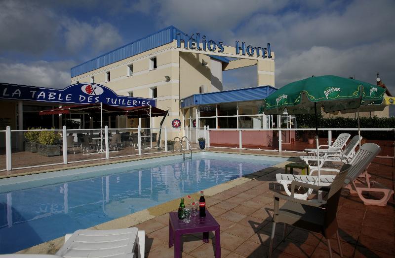 The Originals City, Hotel Helios, Roanne Nord Mably Eksteriør billede